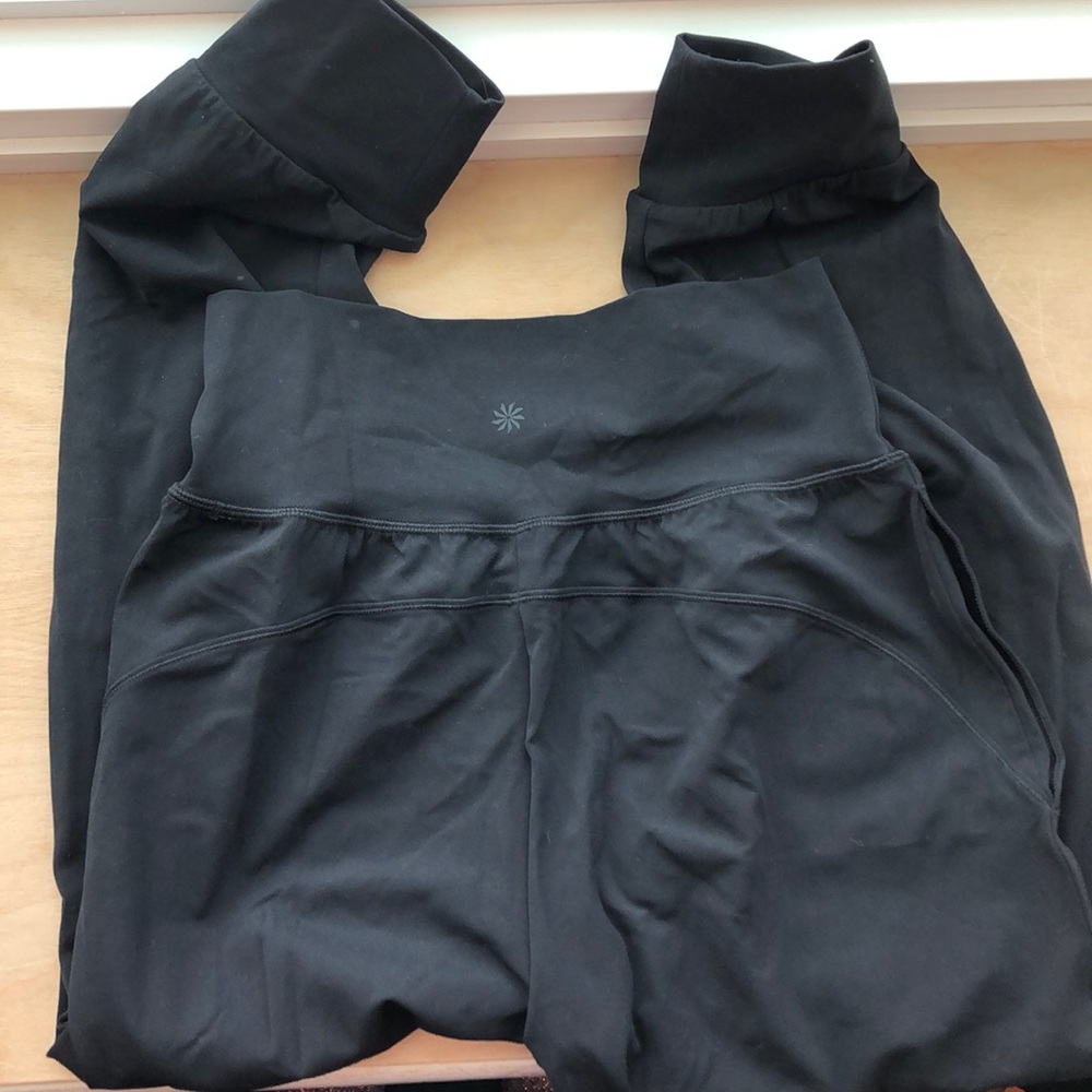 Athleta salutation joggers